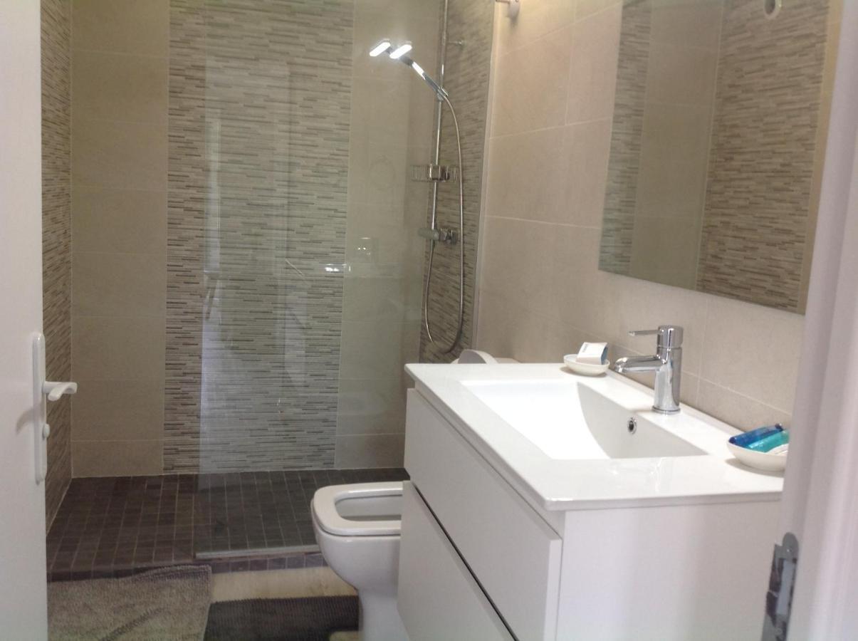 Chambre Double Avec Salle De Bain Privative Hendaye Exterior photo